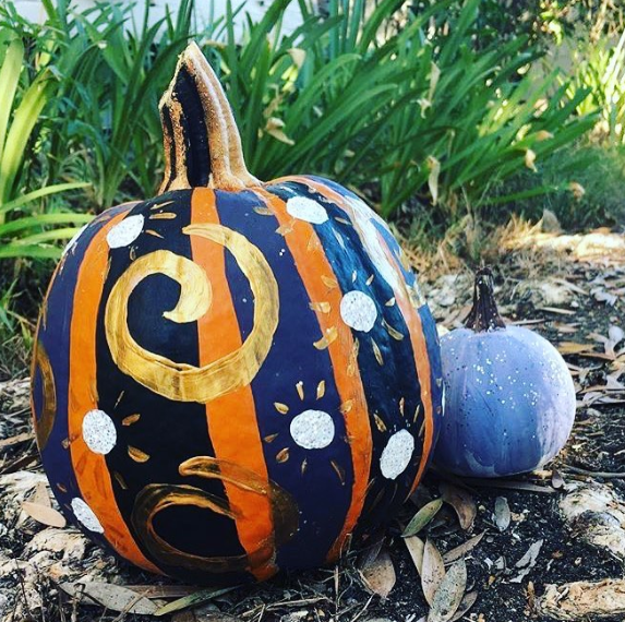 What paint works best for Pumpkin Painting